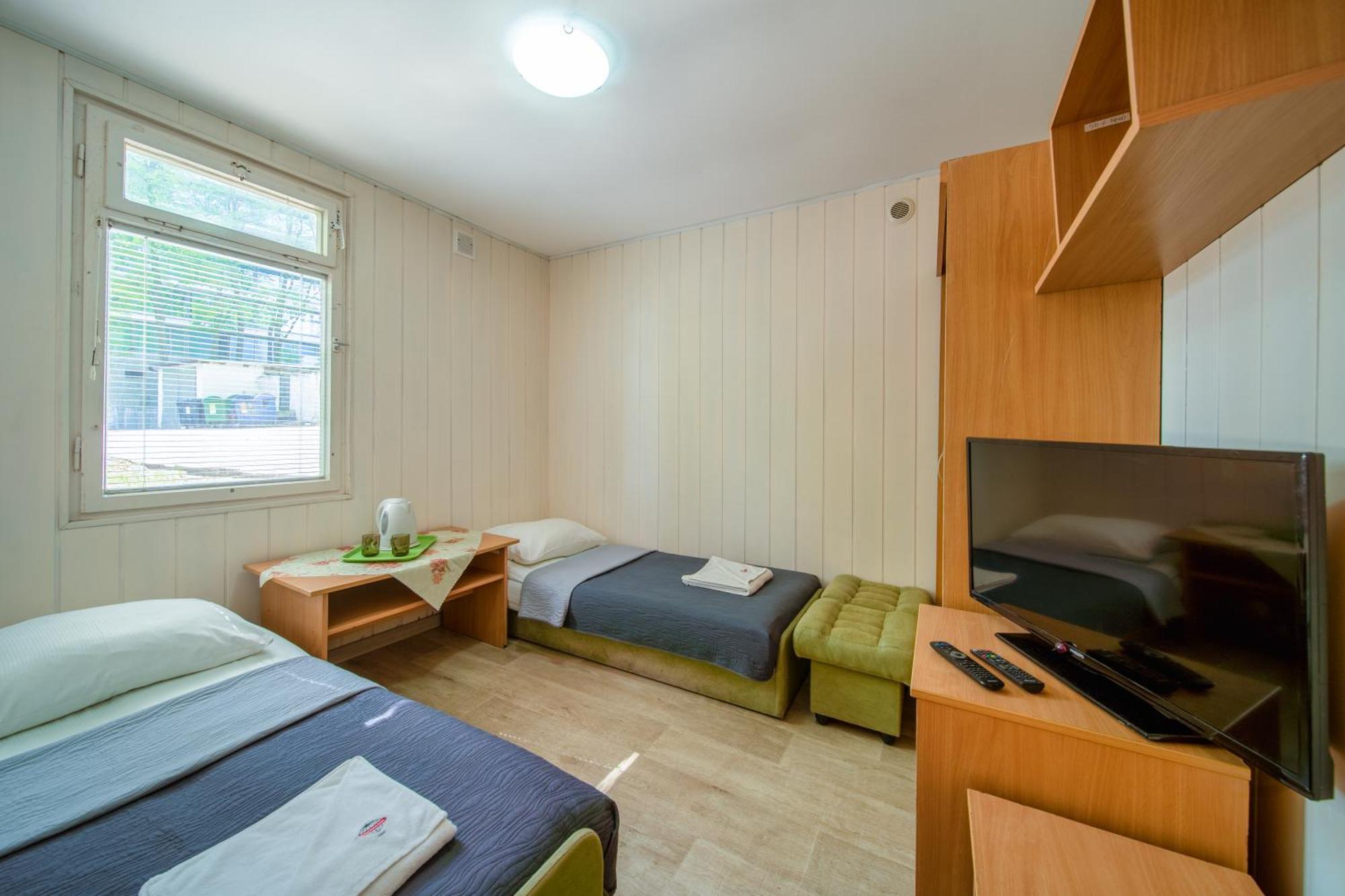 Ow Gromada Pod Bukami Hotel เมียนซิดดรอแย ภายนอก รูปภาพ