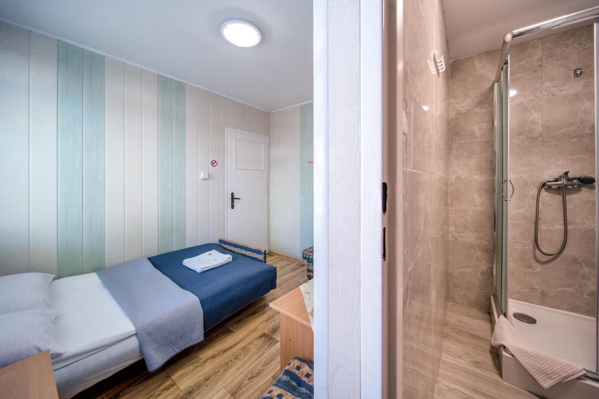 Ow Gromada Pod Bukami Hotel เมียนซิดดรอแย ภายนอก รูปภาพ