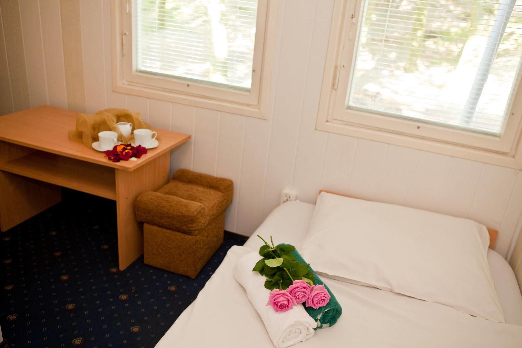 Ow Gromada Pod Bukami Hotel เมียนซิดดรอแย ภายนอก รูปภาพ