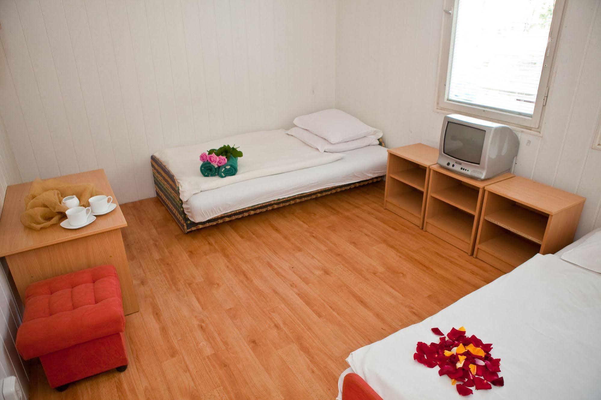 Ow Gromada Pod Bukami Hotel เมียนซิดดรอแย ภายนอก รูปภาพ
